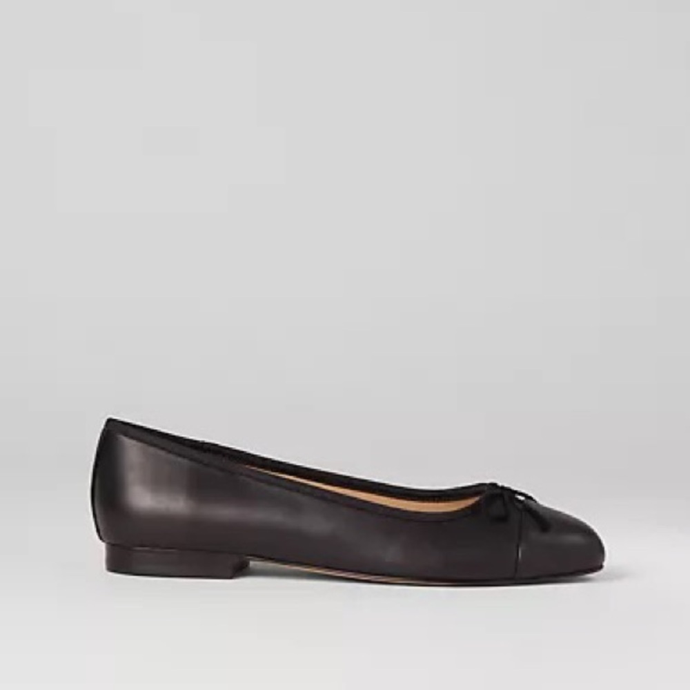 NWT Ann Taylor Black Cap Toe Leather Ballet Flat